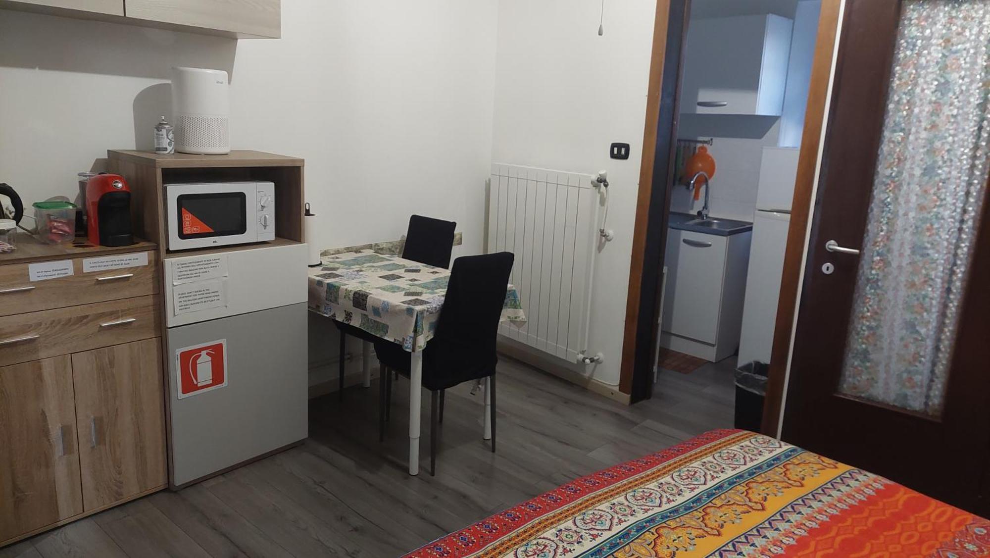 Affitti Brevi Ferrera Monolocale Ferrera 20 Minuti Da Rho Fiera E San Siro Apartment Bareggio ห้อง รูปภาพ